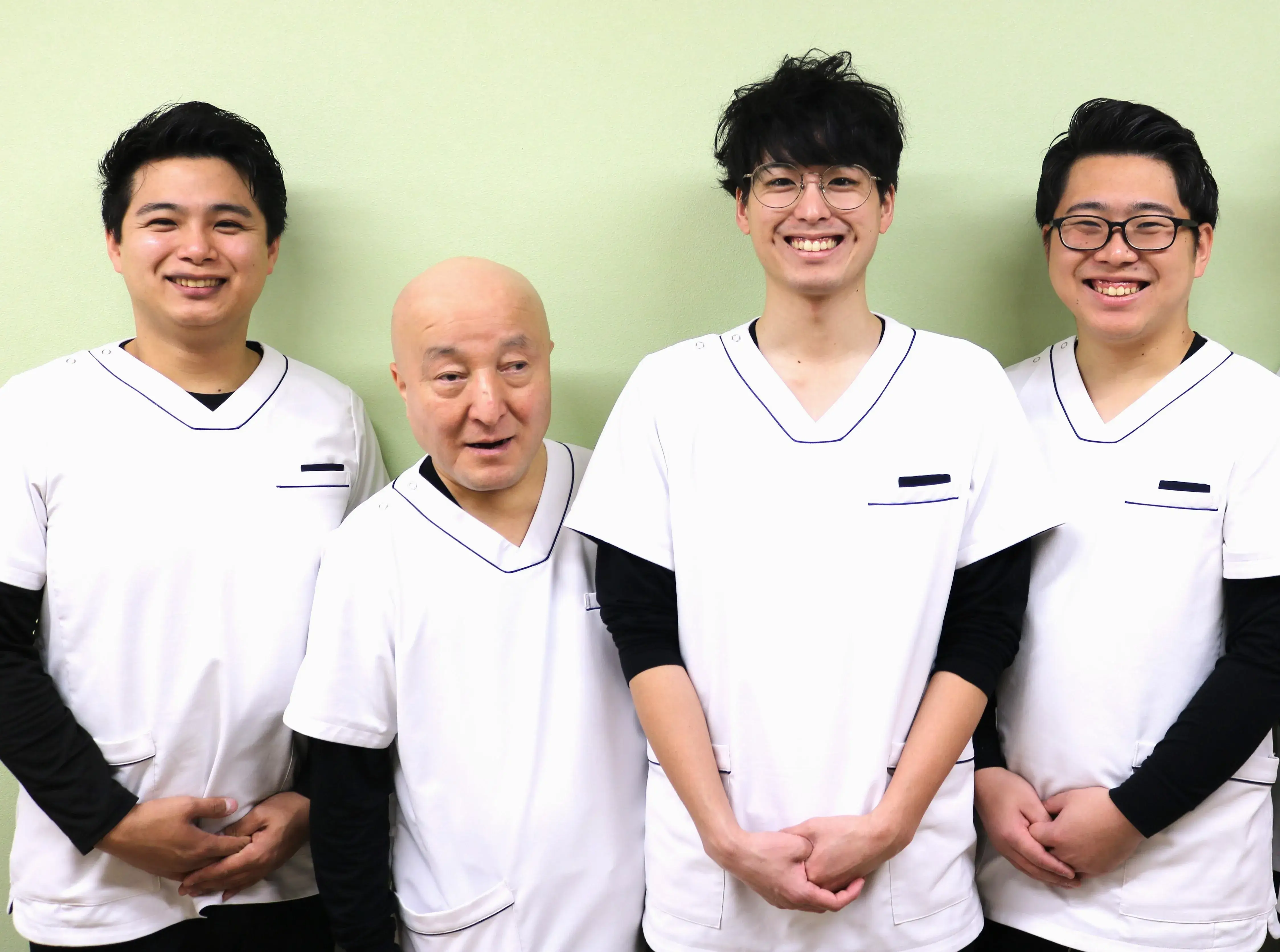 スタッフ集合写真